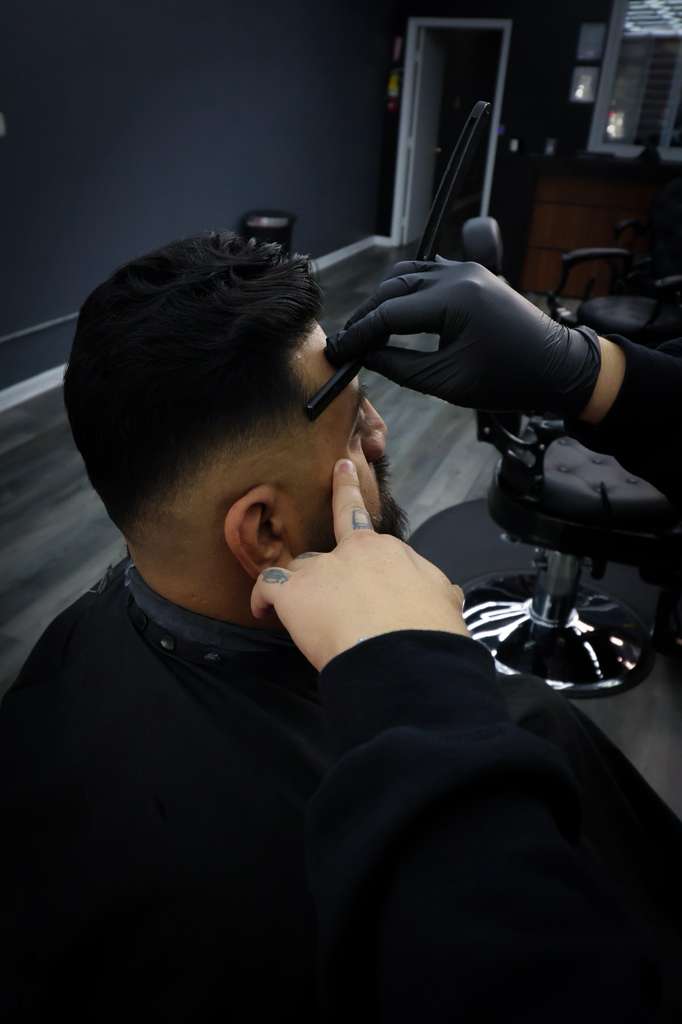 Precision razor line-up